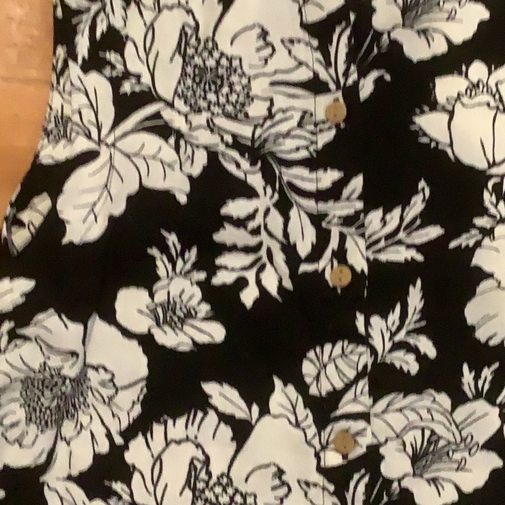 4/$12 Adorable 2 piece outfit - Picture 3 of 3